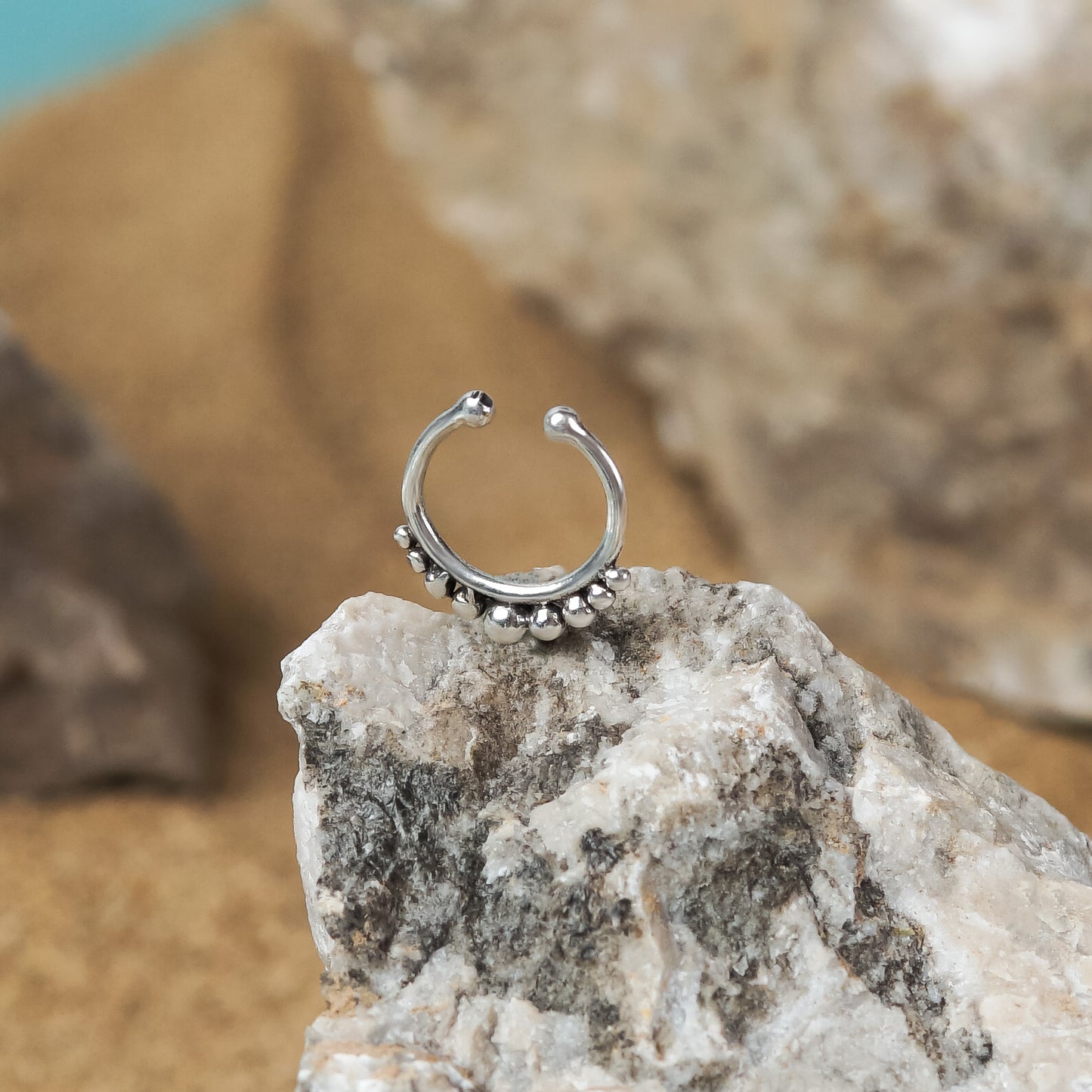Dots Fake Septum Piercing (code: SF1)