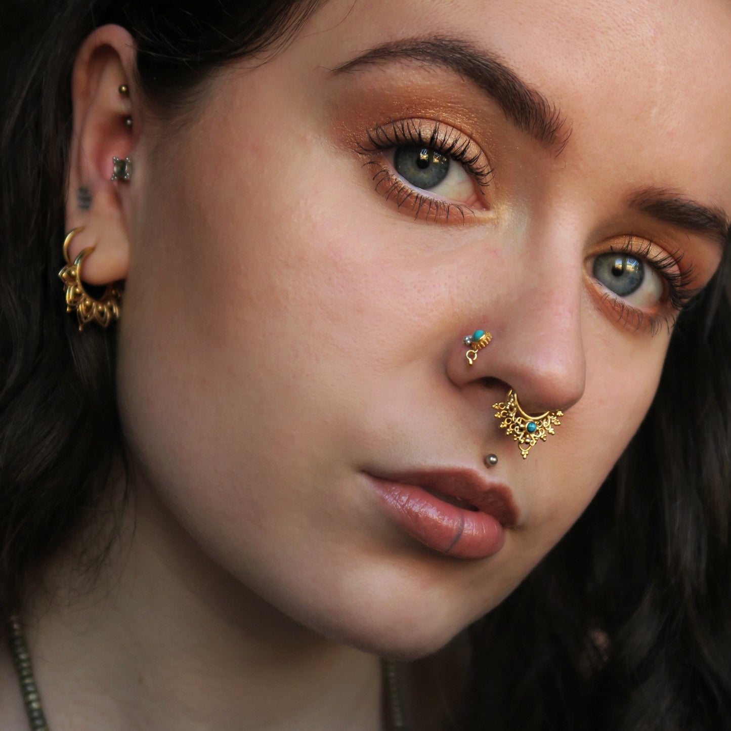 Gemstone Flower Nose Stud With Ball Charm (Code: NS46)