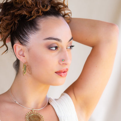 Flower With Gemstone Nose Stud (Code: NG47)