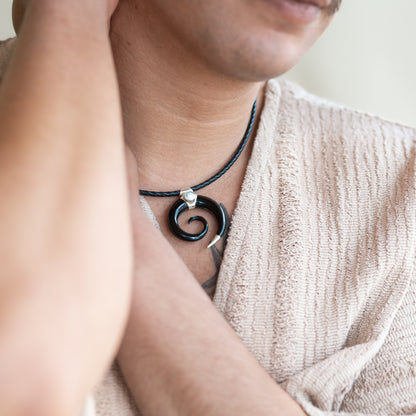 Spiral Horn Pendant set with Shiva-Eye