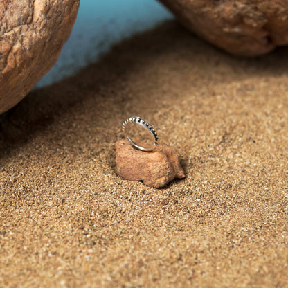 Continuous Dots Nose Ring (Code: NL30)