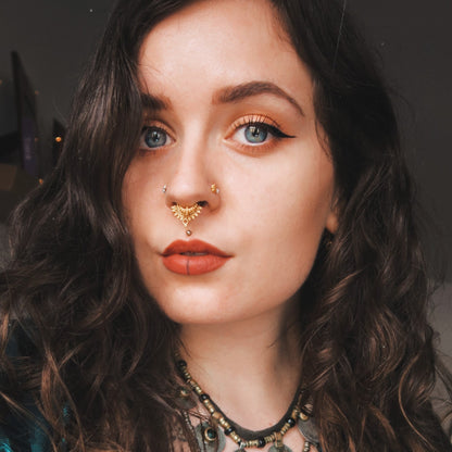 Flower Nose Stud (Code: NS16)