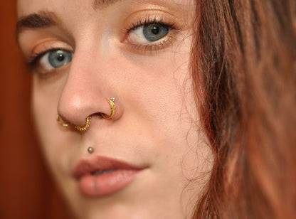 Ethnic Dotted Nose Ring (Code: NL31)