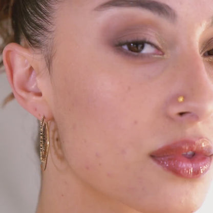 Flower Nose Stud (Code: NS16)